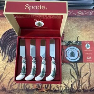 Spode set of four spreaders